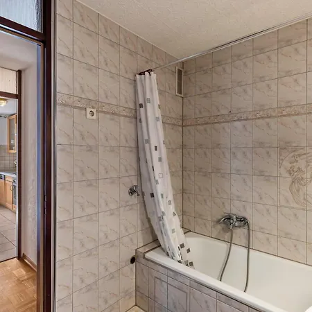 3 Zimmerwohnung In Zentraler Lage *