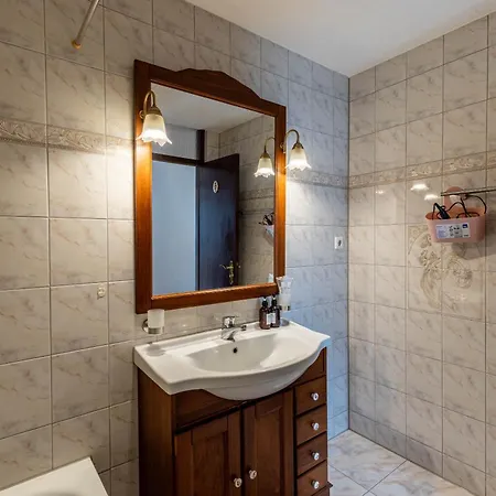 3 Zimmerwohnung In Zentraler Lage Apartment